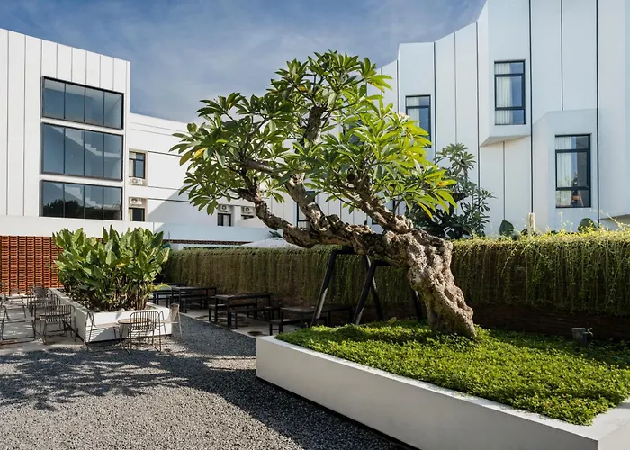 Jw Naungan ColivingHotel di Solo