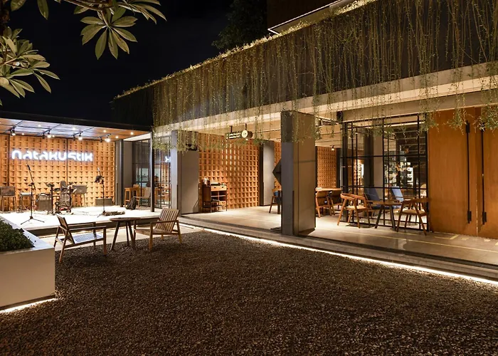 Jw Naungan ColivingHotel di Solo